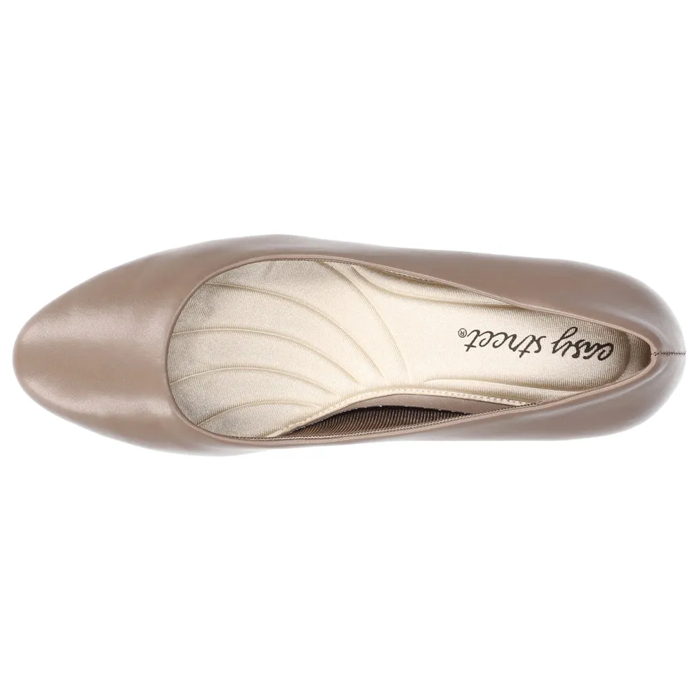 Ballari Round Toe Block Heel Pumps