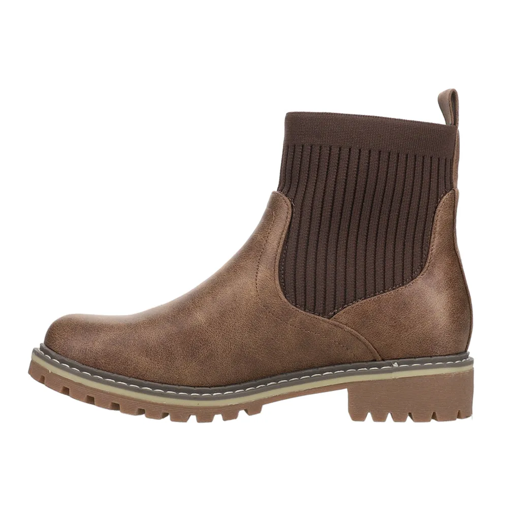 Cabin Fever Round Toe Chelsea Pull On Boots