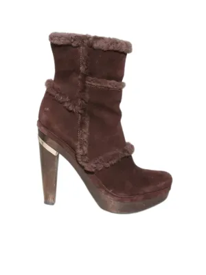 Suede Bootes
